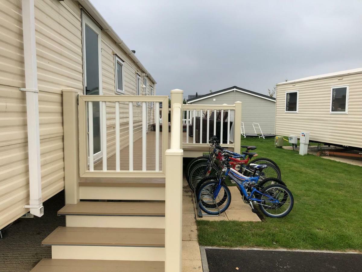 4 Bedroom 10 Berth Caravans With Hot Tub ,Mountain Bikes Tattershall Lakes Zewnętrze zdjęcie
